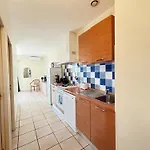 Romana Avec Piscine Et Jacuzzi 普罗普里亚诺