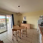 Romana Avec Piscine Et Jacuzzi 4* 普罗普里亚诺