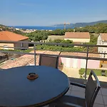 Romana Avec Piscine Et Jacuzzi 公寓式酒店