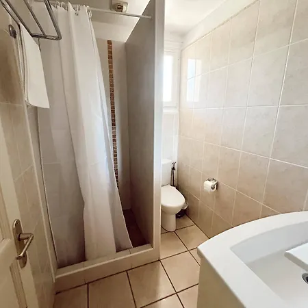 Romana Avec Piscine Et Jacuzzi Aparthotel 4*