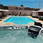 Romana Avec Piscine Et Jacuzzi 公寓式酒店
