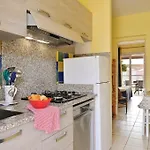 Romana Avec Piscine Et Jacuzzi 公寓式酒店