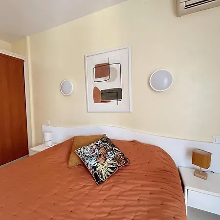 Romana Avec Piscine Et Jacuzzi 4*