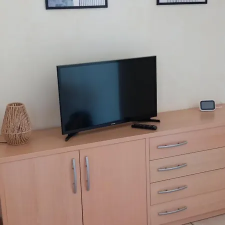 Апарт-отель Romana Avec Piscine Et Jacuzzi Проприано