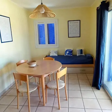 Romana Avec Piscine Et Jacuzzi 4*