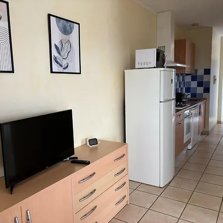 Romana Avec Piscine Et Jacuzzi 4*