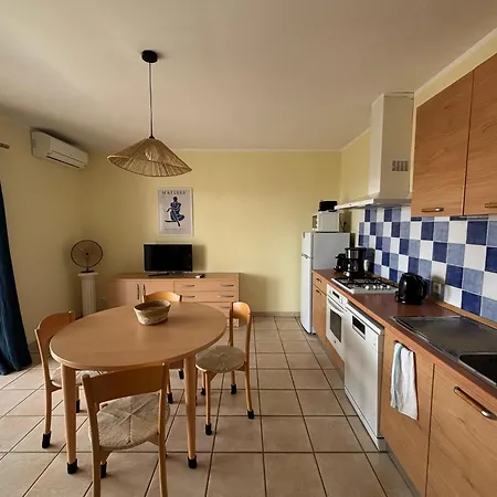 Апарт-отель Romana Avec Piscine Et Jacuzzi