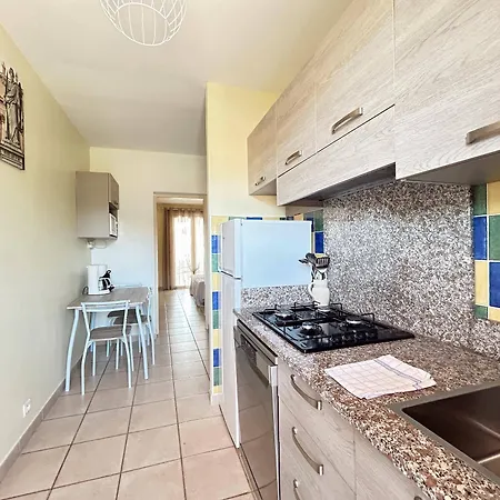 Romana Avec Piscine Et Jacuzzi Apart-hotel Propriano (Corsica)
