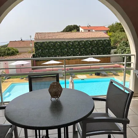 Apartmanhotel Romana Avec Piscine Et Jacuzzi