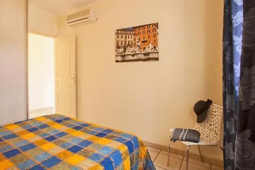 Romana Avec Piscine Et Jacuzzi 아파트호텔 4*