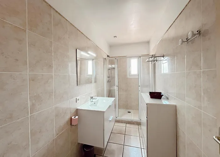 Romana Avec Piscine Et Jacuzzi 4*