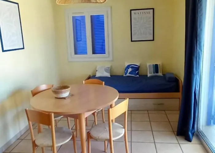 Romana Avec Piscine Et Jacuzzi 4*