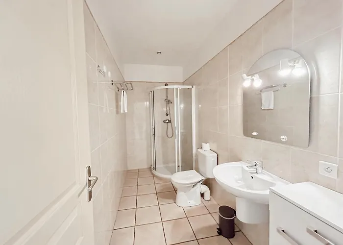 Aparthotel Romana Avec Piscine Et Jacuzzi 4*