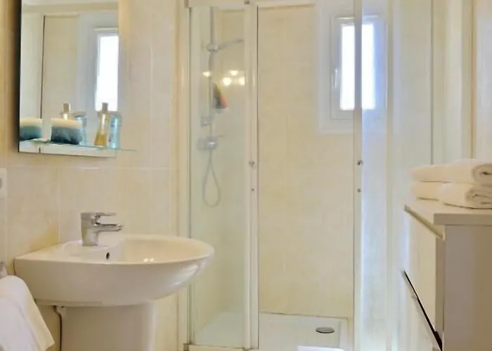 Romana Avec Piscine Et Jacuzzi 프로프리아노
