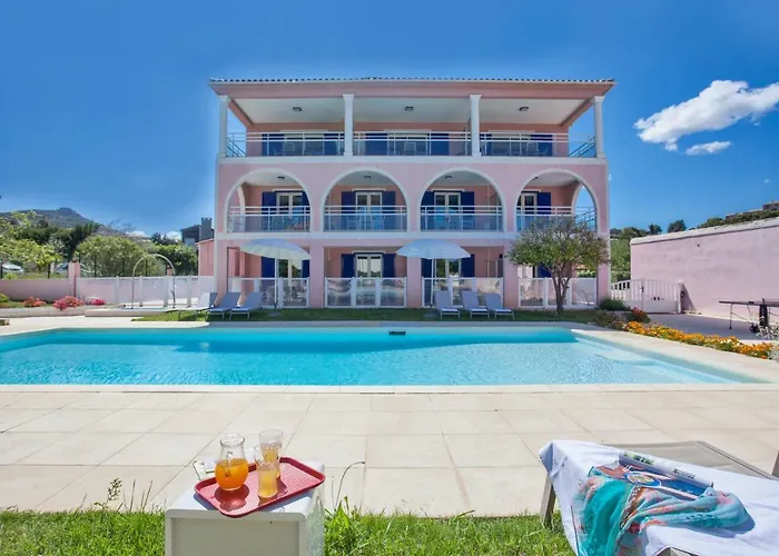 Romana Avec Piscine Et Jacuzzi