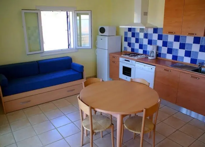 Romana Avec Piscine Et Jacuzzi